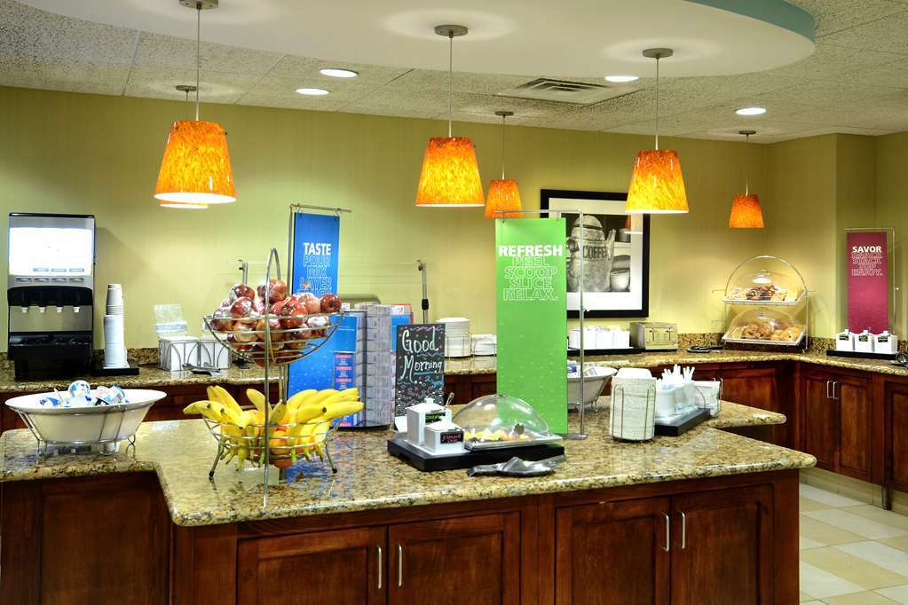 Hampton Inn Raleigh/Town Of Wake Forest Restaurace fotografie